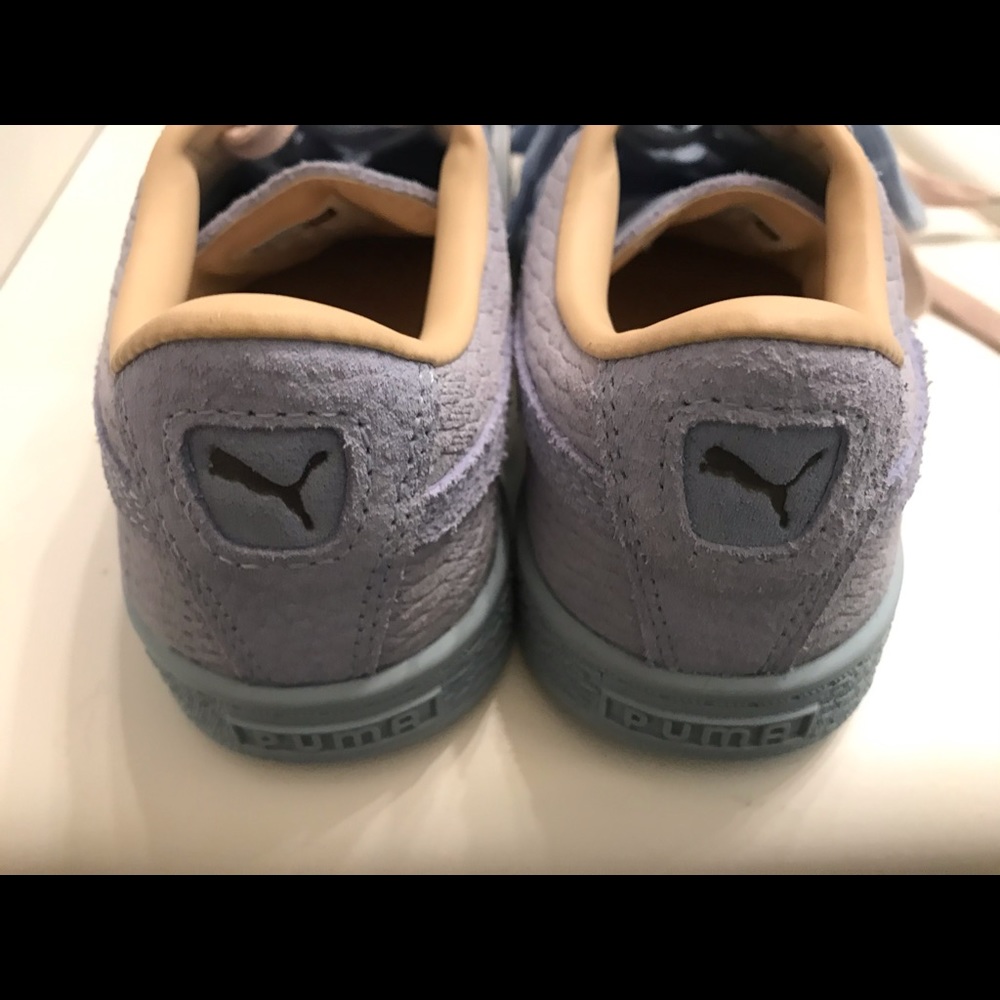 Girls new Puma sneakers